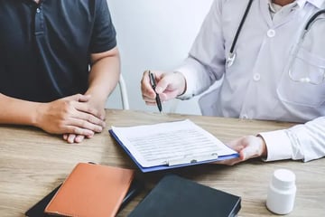 Cómo documentar la negativa de tratamiento y el alta voluntaria