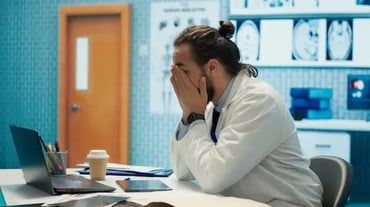 Prevención del desgaste profesional y su impacto en la atención
