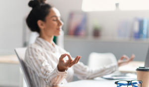 Autocuidado emocional: 3 estrategias para gestionar y mejorar el entorno de trabajo