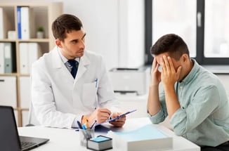 Cómo dar malas noticias en salud con el protocolo SPIKES
