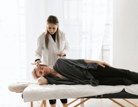 Qué es medicina alternativa y por qué cada vez más personas la usan
